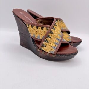 Diane von Furstenberg Wedge Sandals size 7 1/2 they run small. Wood platform